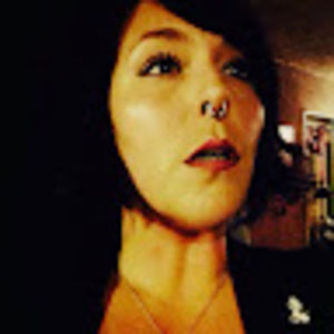 Meet your Posher, Carrie